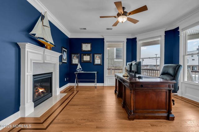 10 Imbrie Place, Sea Bright, NJ 07760