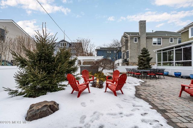 10 Imbrie Place, Sea Bright, NJ 07760