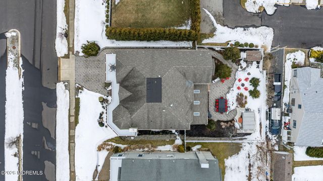 10 Imbrie Place, Sea Bright, NJ 07760