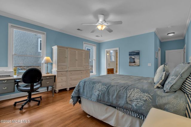 10 Imbrie Place, Sea Bright, NJ 07760