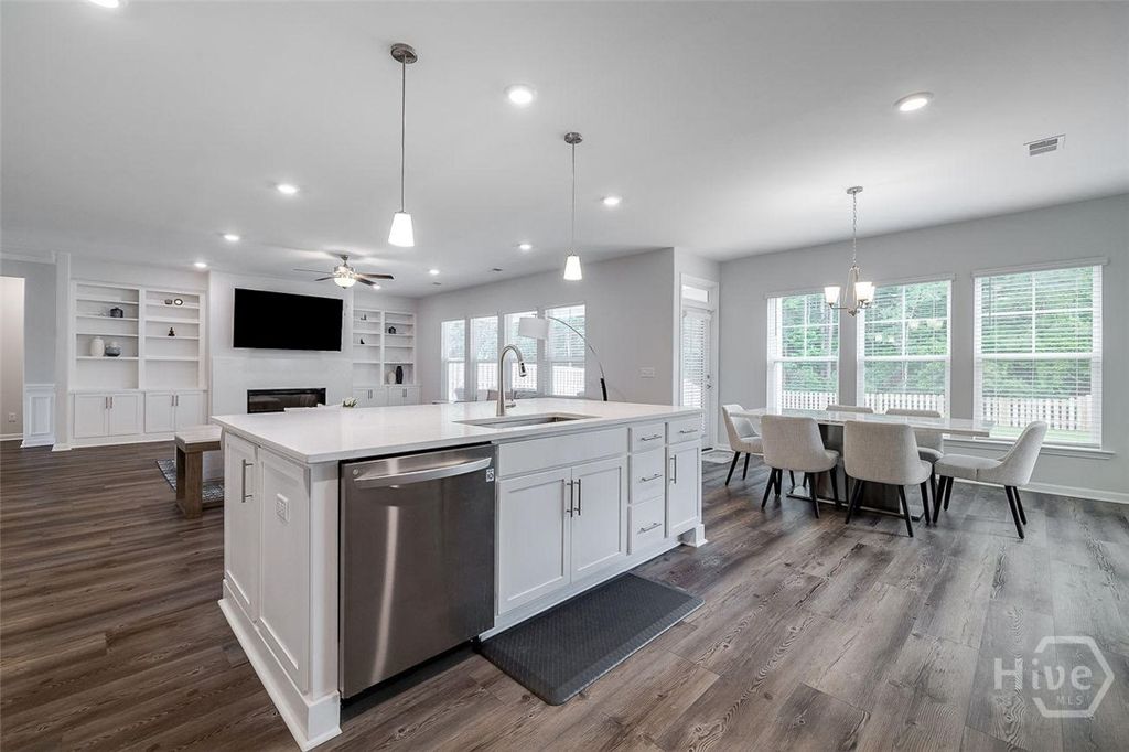 Image 12 of property listing at 42 Brookhaven Drive, Savannah, GA 31407