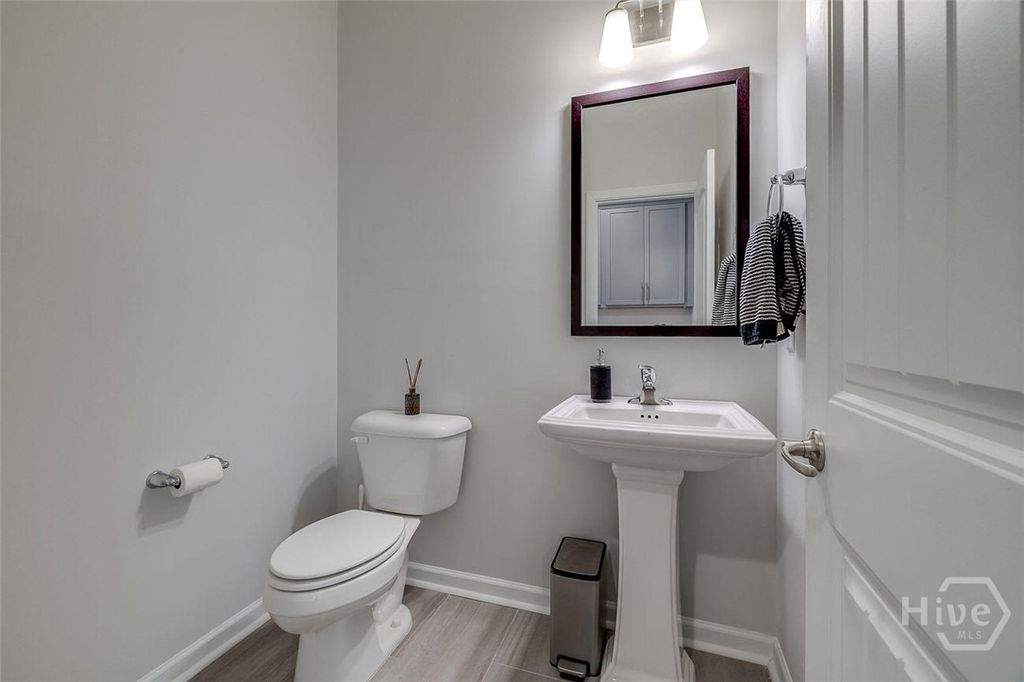 Image 20 of property listing at 42 Brookhaven Drive, Savannah, GA 31407
