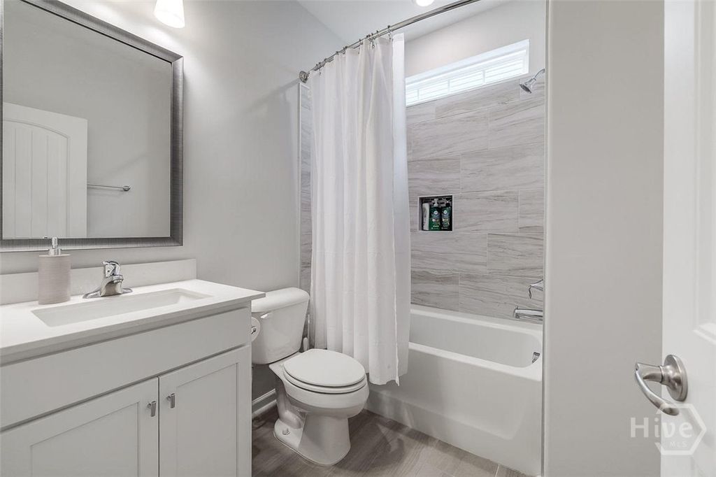 Image 23 of property listing at 42 Brookhaven Drive, Savannah, GA 31407