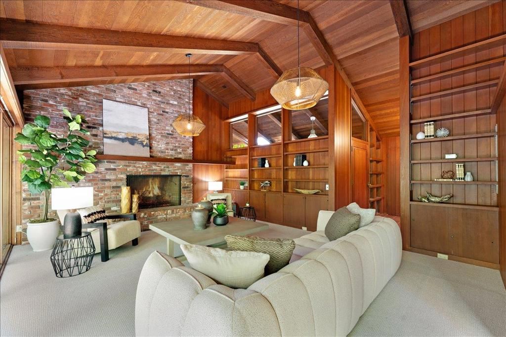 Image 17 of property listing at 230 Isbel Drive, Santa Cruz, CA 95060