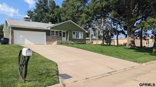 5152 Ohern Street S, Omaha, NE 68117