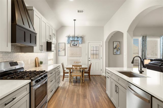 1104 Bethpage DR, Hutto, TX 78634