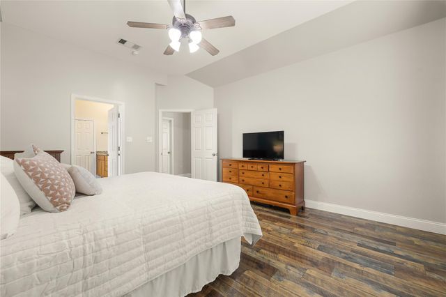 1104 Bethpage DR, Hutto, TX 78634