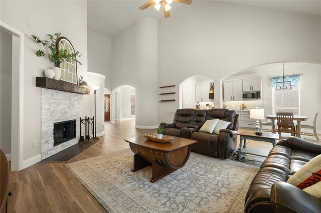 1104 Bethpage DR, Hutto, TX 78634