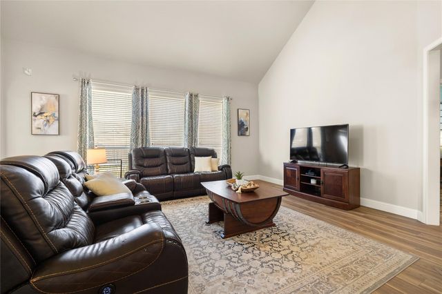 1104 Bethpage DR, Hutto, TX 78634