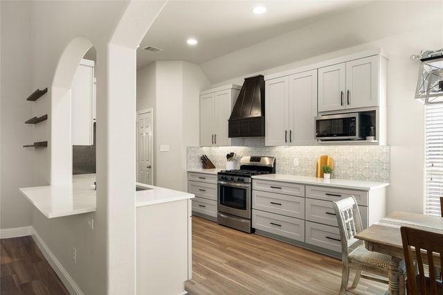 1104 Bethpage DR, Hutto, TX 78634