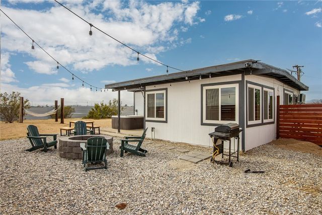 877 Phillips Road, Landers, CA 92285