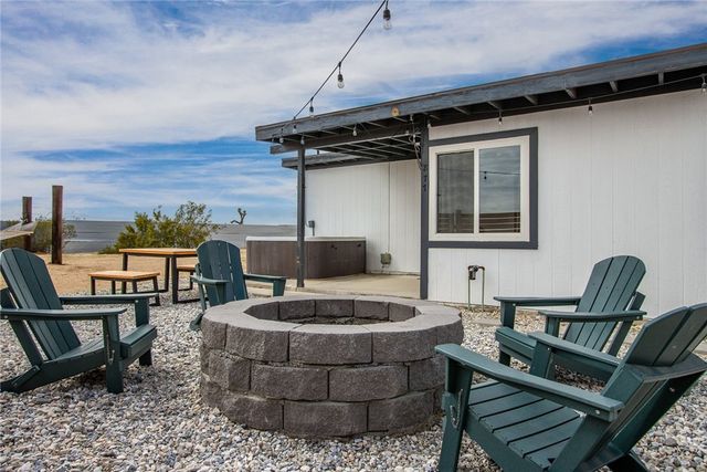 877 Phillips Road, Landers, CA 92285