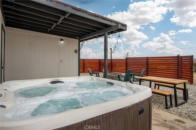 877 Phillips Road, Landers, CA 92285