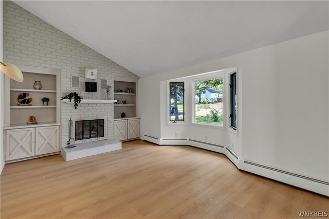 1790 Davis Road, Aurora, NY 14170