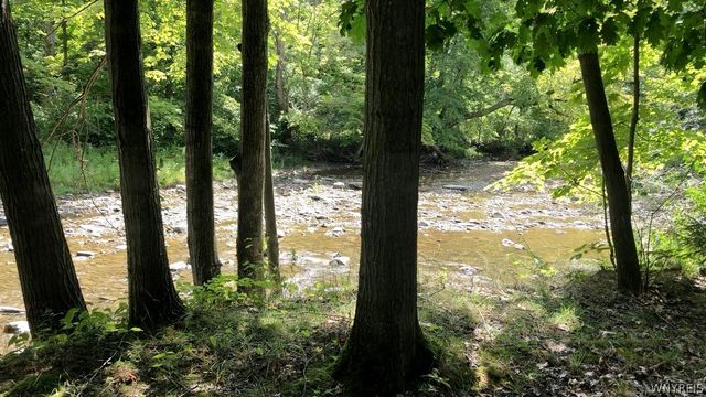 1790 Davis Road, Aurora, NY 14170