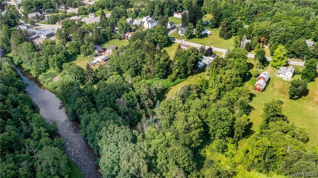 1790 Davis Road, Aurora, NY 14170