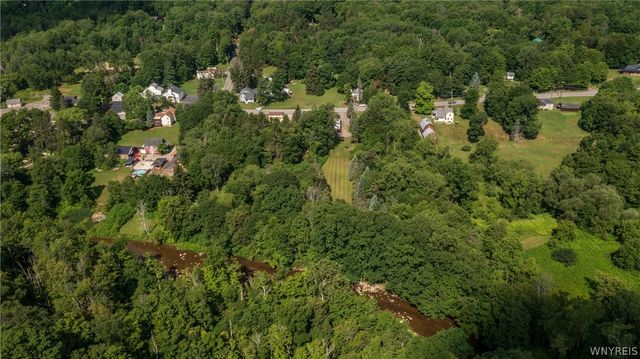 1790 Davis Road, Aurora, NY 14170