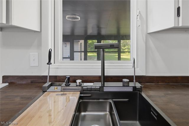 2105 Stewart Drive NW, Warren, OH 44485