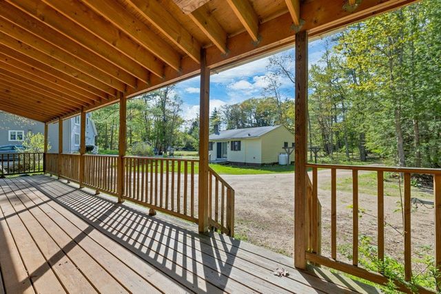 24 Gillis Lane, Barnstead, NH 03225