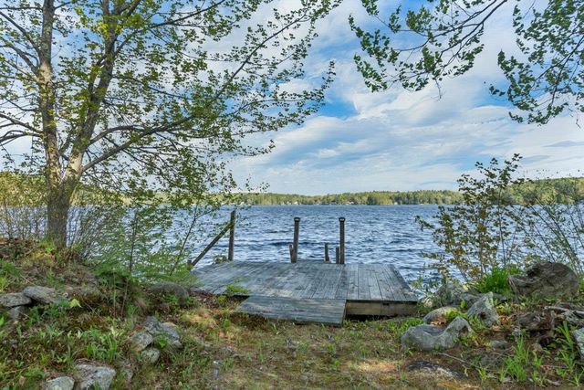 24 Gillis Lane, Barnstead, NH 03225
