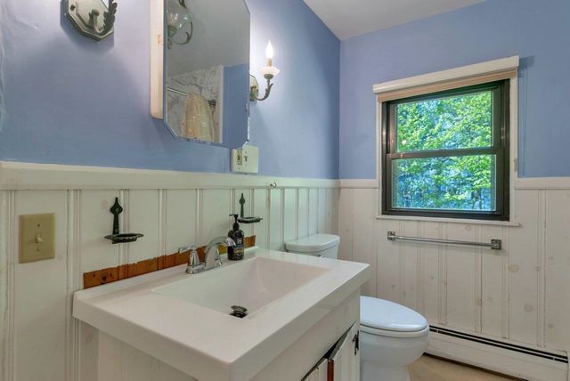 24 Gillis Lane, Barnstead, NH 03225