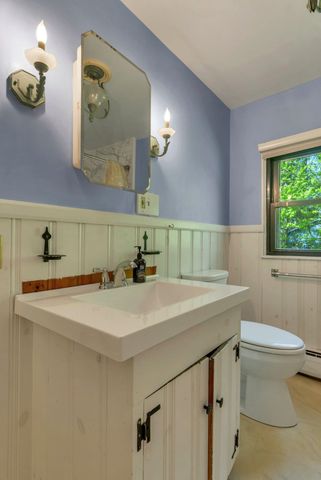 24 Gillis Lane, Barnstead, NH 03225