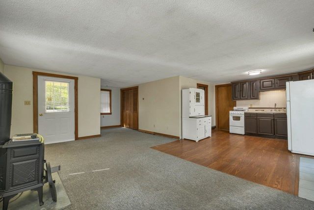 24 Gillis Lane, Barnstead, NH 03225