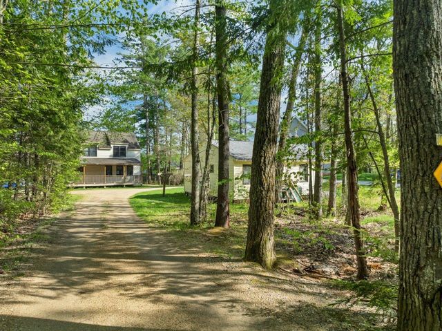 24 Gillis Lane, Barnstead, NH 03225