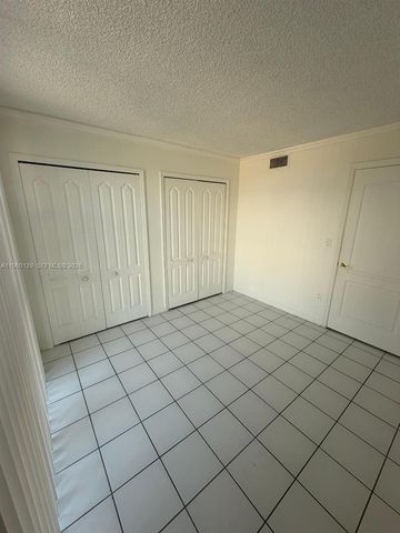 11750 SW 18th St 306-1, Miami, FL 33175