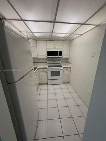 11750 SW 18th St 306-1, Miami, FL 33175