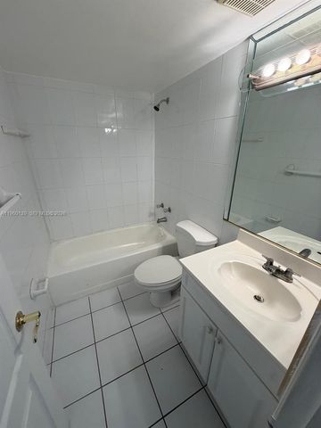 11750 SW 18th St 306-1, Miami, FL 33175