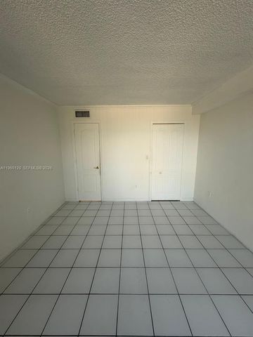 11750 SW 18th St 306-1, Miami, FL 33175