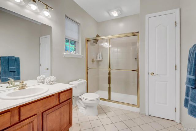 99 Constantine Way, Mount Sinai, NY 11766