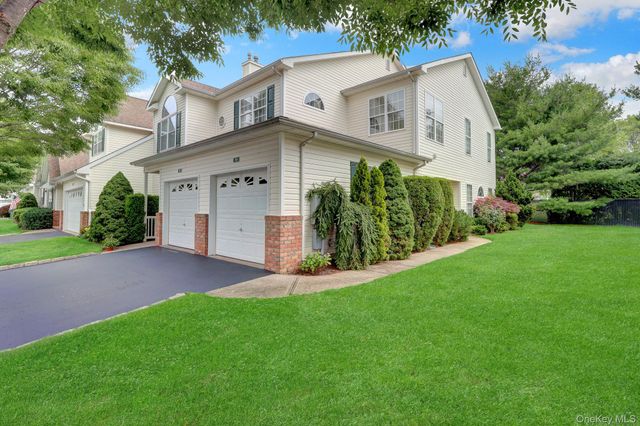 99 Constantine Way, Mount Sinai, NY 11766