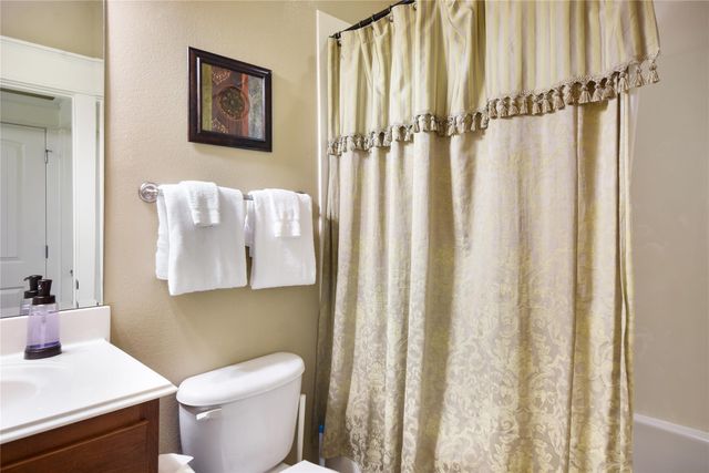 17808 Maritime Point DR 101, Jonestown, TX 78645