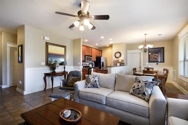 17808 Maritime Point DR 101, Jonestown, TX 78645