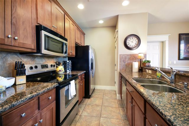 17808 Maritime Point DR 101, Jonestown, TX 78645