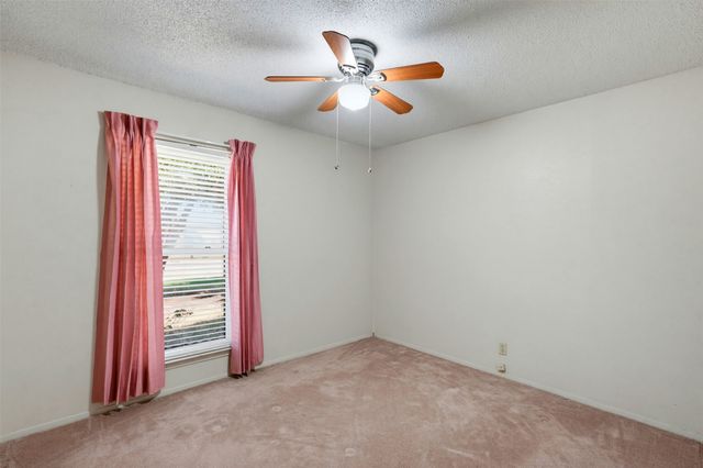6616 Summertime Lane, Watauga, TX 76148