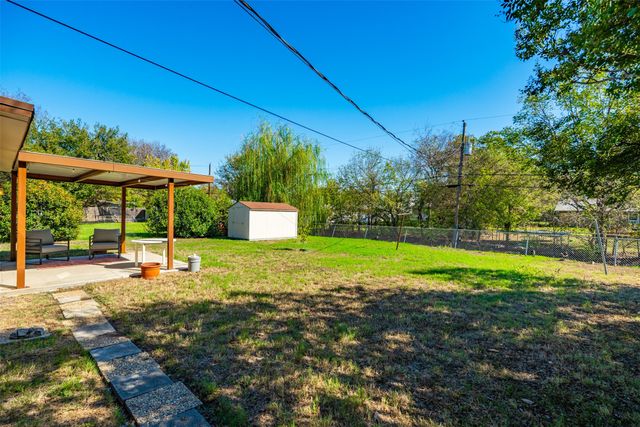 6616 Summertime Lane, Watauga, TX 76148