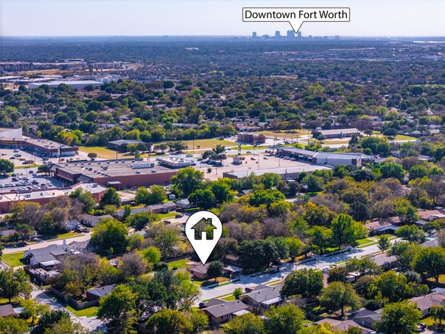 6616 Summertime Lane, Watauga, TX 76148