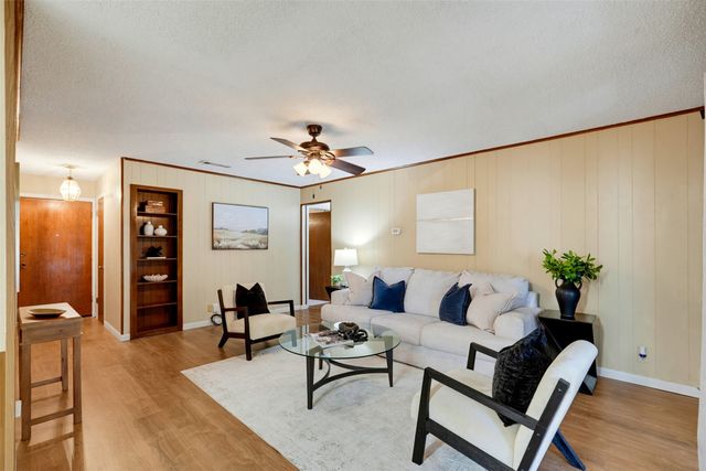 6616 Summertime Lane, Watauga, TX 76148