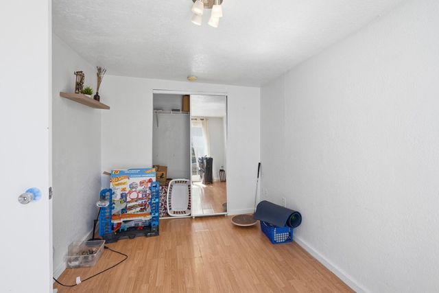 905 Coal Avenue SW, Albuquerque, NM 87102