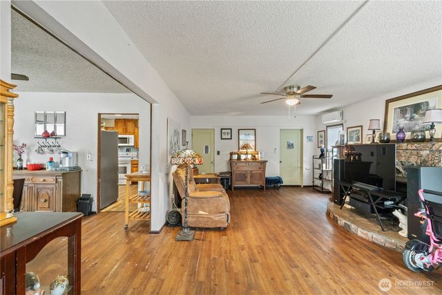 226 Karr Avenue, Hoquiam, WA 98550