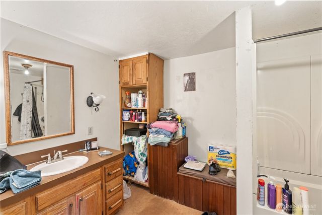 226 Karr Avenue, Hoquiam, WA 98550