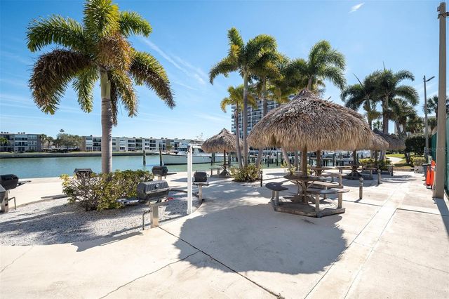 7625 SUN ISLAND DRIVE S 101, South Pasadena, FL 33707