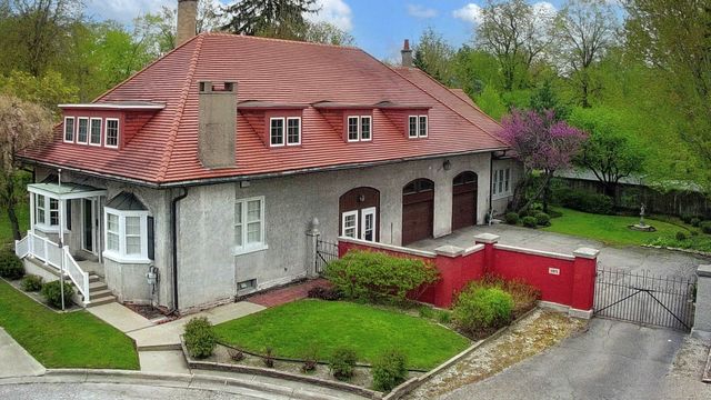 105 Parkwood Court, Bay City, MI 48708