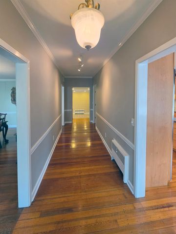 105 Parkwood Court, Bay City, MI 48708