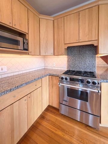 105 Parkwood Court, Bay City, MI 48708