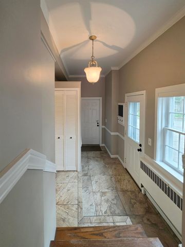 105 Parkwood Court, Bay City, MI 48708