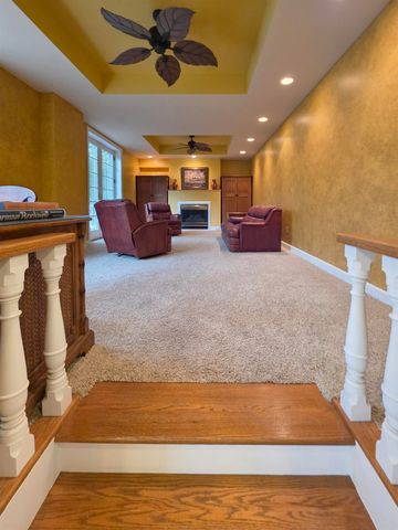 105 Parkwood Court, Bay City, MI 48708